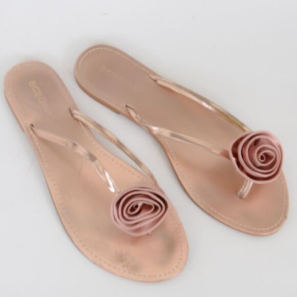 BCBG Rose Gold Rosette Women's Flat Flip Flop Sandals Size 9 - Picture 1 of 4